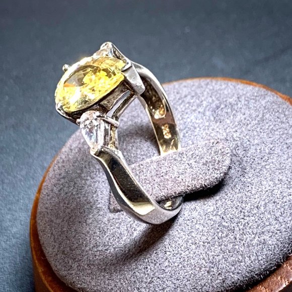 Sterling Silver 925 Pear Shape Yellow CZ Traditional Three Stone Ring, Size 9.75 - Picture 5 of 16